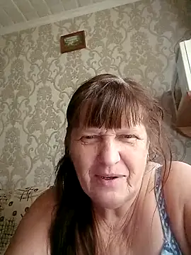 Snapshot of Apeesynka55211 chatting on 10.20.25 Apeesynka55211 online show from 10.20.25