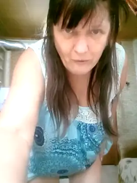 Snapshot of Apeesynka55211 chatting on 11.14.25 Apeesynka55211 online show from 11.14.25