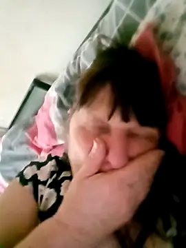 Snapshot of Apeesynka55211 chatting on 11.17.25 Apeesynka55211 online show from 11.17.25