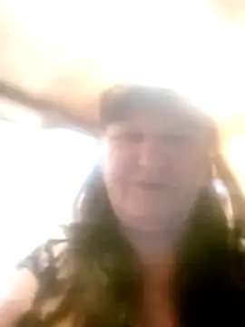 Snapshot of Apeesynka55211 chatting on 11.25.25 Apeesynka55211 online show from 11.25.25