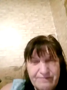 Snapshot of Apeesynka55211 chatting on 12.13.25 Apeesynka55211 online show from 12.13.25