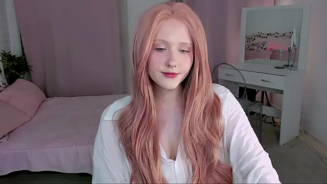 DelilahTaylor online show from 07.18.26