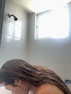 Snapshot of violeticafox chatting on 09.29.25 violeticafox online show from 09.29.25