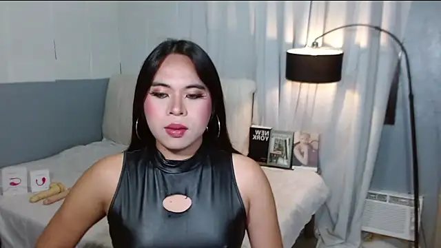 Snapshot of cathiana_lust chatting on 10.08.25 cathiana lust online show from 10.08.25