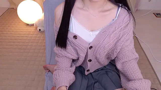 Snapshot of MAYU_cha chatting on 11.11.25 MAYU cha online show from 11.11.25