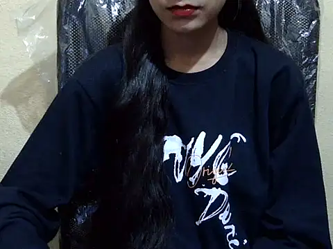 Snapshot of Shazi_1 chatting on 11.08.25 Shazi 1 online show from 11.08.25