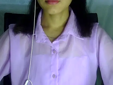 Snapshot of Shazi_1 chatting on 06.18.26 Shazi 1 online show from 06.18.26