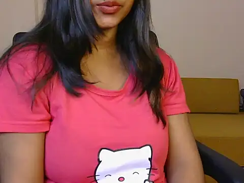 Snapshot of baby-panda4 chatting on 10.13.25 baby-panda4 online show from 10.13.25