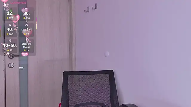 Snapshot of Sally_Katz chatting on 10.27.25 Sally Katz online show from 10.27.25