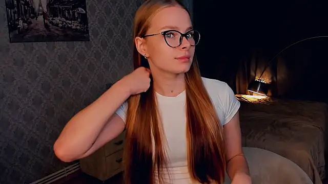 LibbyVenzeio online show from 11.06.25