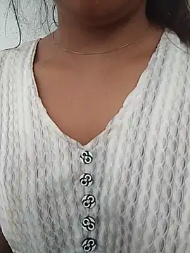 Snapshot of PEEHU-50 chatting on 06.01.26 PEEHU-50 online show from 06.01.26