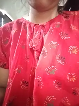 Snapshot of PEEHU-50 chatting on 06.17.26 PEEHU-50 online show from 06.17.26