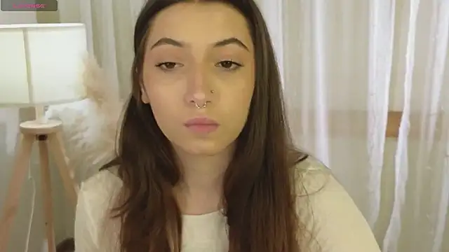 Snapshot of slow_flower chatting on 12.20.25 slow flower online show from 12.20.25