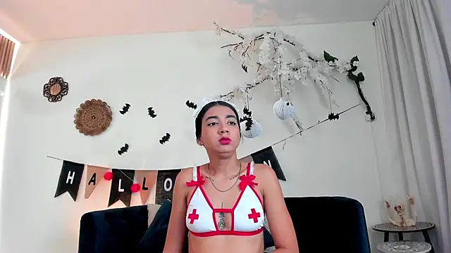 cloe taylor   online show from 10.28.25