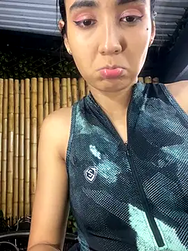 cloe taylor   online show from 10.30.25