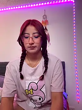 saramooon online show from 11.20.25