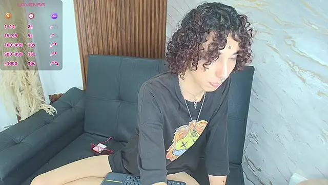 Scaarlett 22  online show from 03.04.26