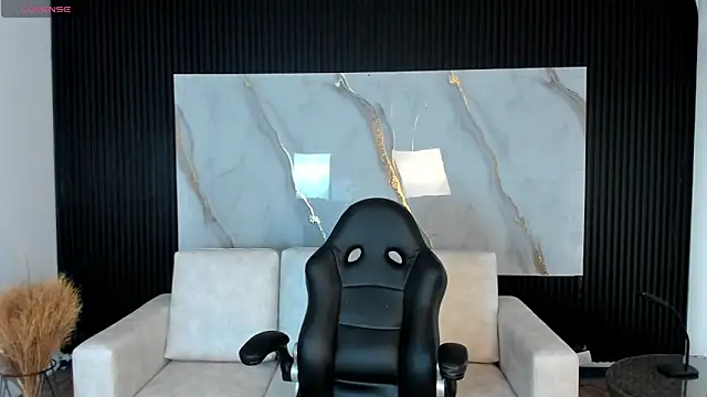 VenusCooper online show from 11.05.25