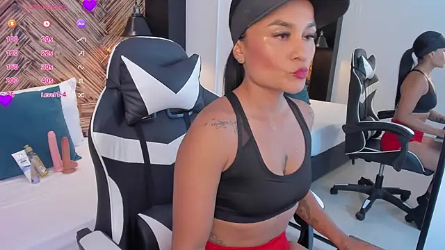 Snapshot of tabata69_ chatting on 11.06.25 tabata69 online show from 11.06.25