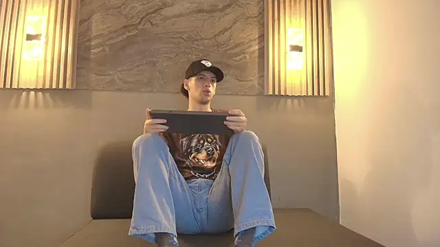 ISRAEL GRAY online show from 10.04.25