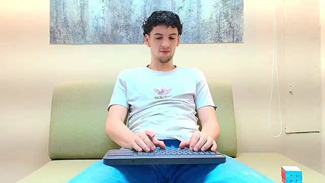 ISRAEL GRAY online show from 10.09.25
