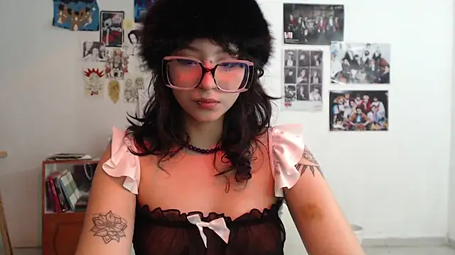 Snapshot of Lia_Carter_ chatting on 05.11.26 Lia Carter online show from 05.11.26