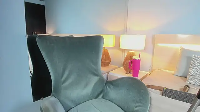 IamEvaGate online show from 04.27.26