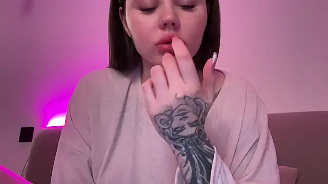 AlmaryKim online show from 03.21.26