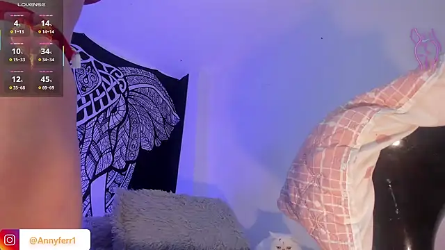 Snapshot of Anny_ferrer1 chatting on 11.06.25 Anny ferrer1 online show from 11.06.25