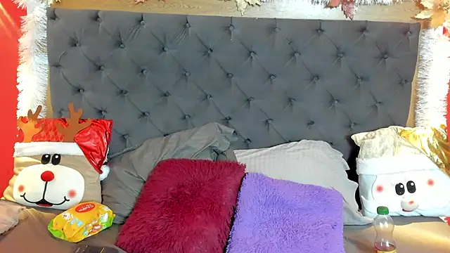 Xiomara Stwart online show from 11.21.25