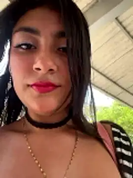 Snapshot of Sweed-virgin-pussy chatting on 11.01.25 Sweed-virgin-pussy online show from 11.01.25