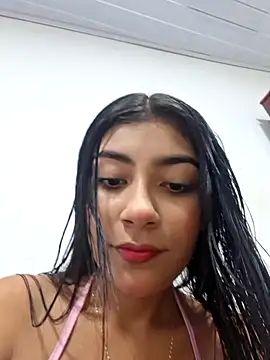 Snapshot of Sweed-virgin-pussy chatting on 04.26.26 Sweed-virgin-pussy online show from 04.26.26