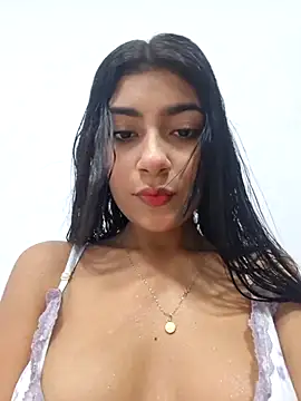 Snapshot of Sweed-virgin-pussy chatting on 05.03.26 Sweed-virgin-pussy online show from 05.03.26