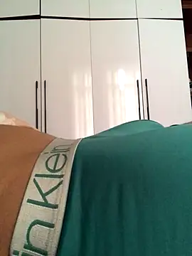 Snapshot of khonglongvong86 chatting on 10.06.25 khonglongvong86 online show from 10.06.25