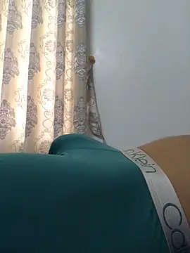 Snapshot of khonglongvong86 chatting on 10.30.25 khonglongvong86 online show from 10.30.25