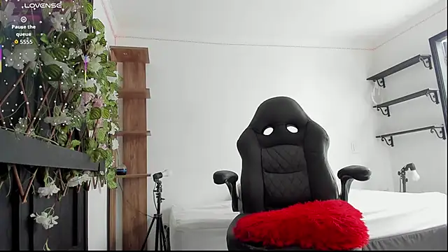 Kora Red69 online show from 04.13.26