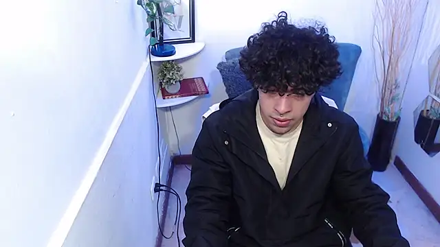 Liil boy online show from 12.02.25