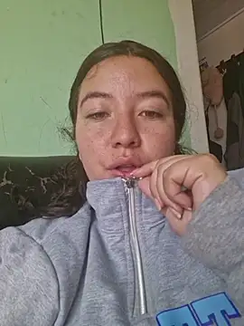 annyaparis online show from 10.19.25