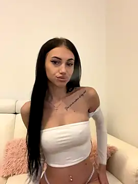 ilariea girl online show from 10.30.25