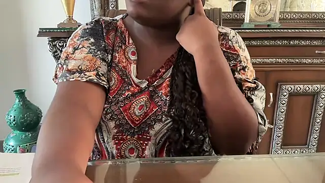 nanaisbackk online show from 12.05.25