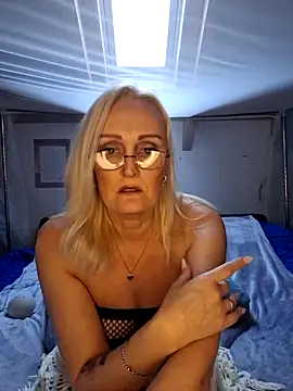 Jenny Blum online show from 12.05.25