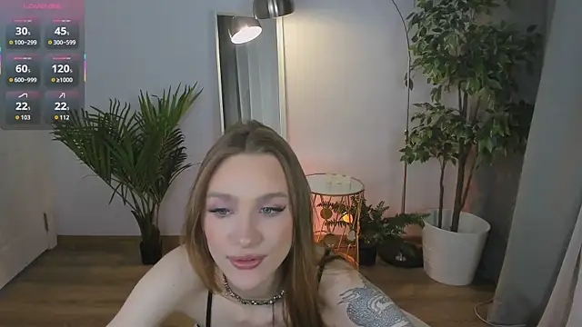 PollyMayer online show from 11.05.25