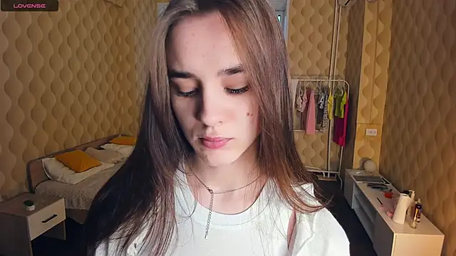 JinnyMcie online show from 12.21.25