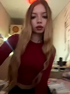  Siennaaa  online show from 10.20.25