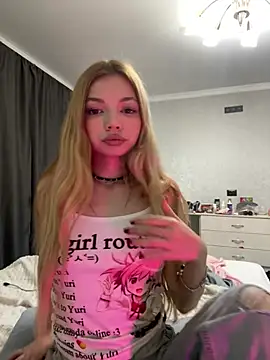  Siennaaa  online show from 02.14.26