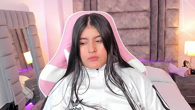 AnnaSwift  online show from 12.16.25