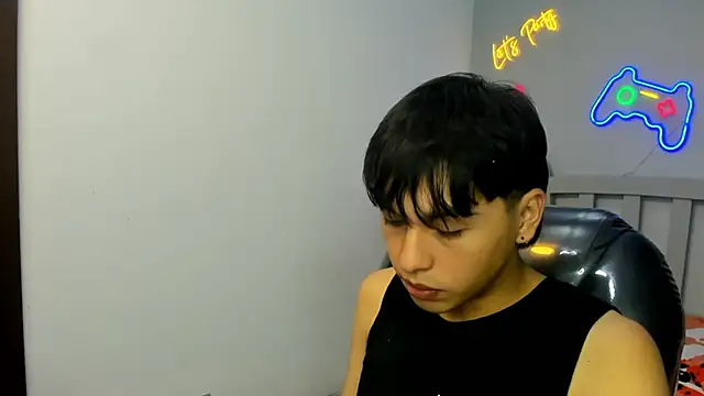 StiwenTwink online show from 10.10.25