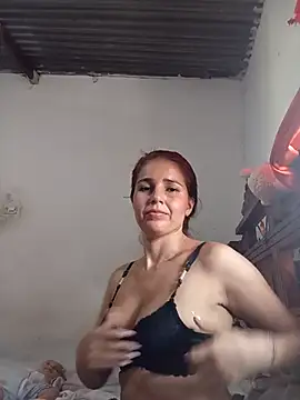 Snapshot of antonellahotimida chatting on 11.19.25 antonellahotimida online show from 11.19.25