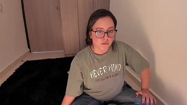 Venus cat  online show from 10.04.25