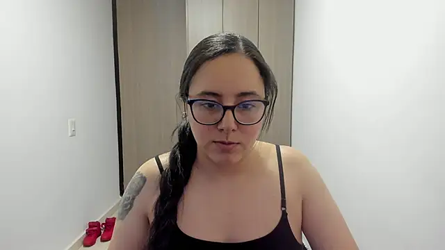 Venus cat  online show from 10.15.25